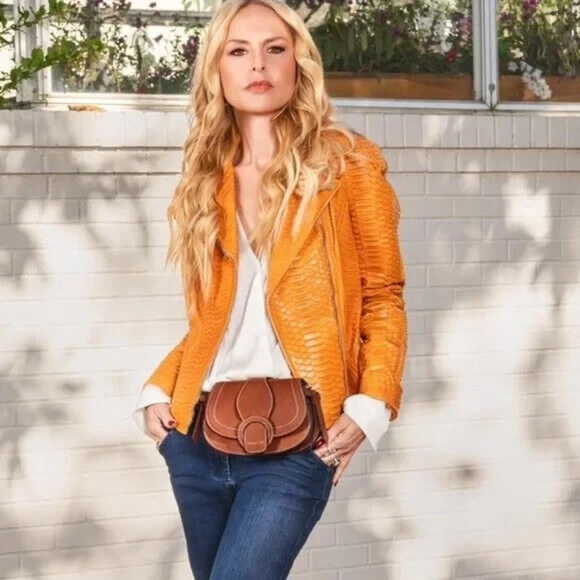 Rachel Zoe Crossbody Tan Convertible Hip Shoulder Vegan Leather Bag NEW - Picture 9 of 10